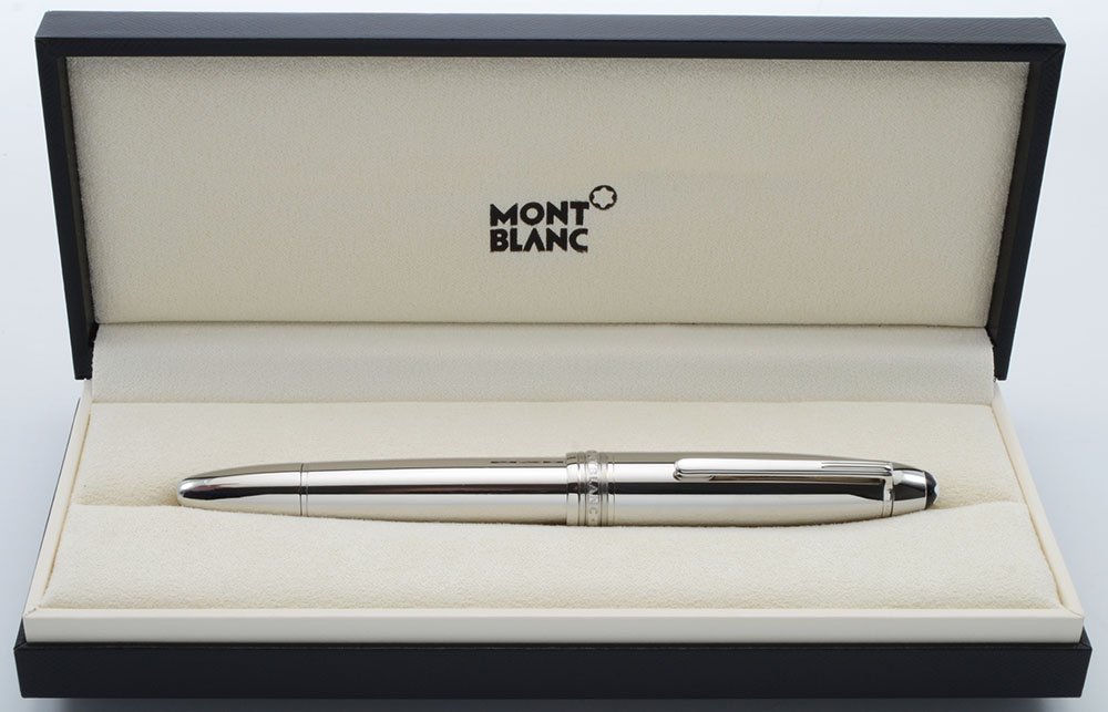 Montblanc Solitaire Stainless Steel Fountain Pen - 146 Size, 18k
